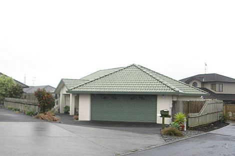 Photo of property in 17 Menen Place, Manurewa, Auckland, 2105