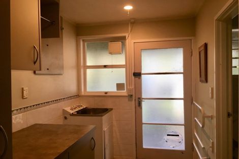 Photo of property in 62 Braemar Road, Castor Bay, Auckland, 0620