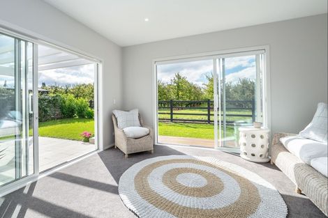 Photo of property in 9 James Kidd Place, Greytown, 5712