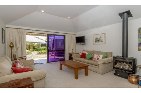 Photo of property in 5 Ilam Park Place, Ilam, Christchurch, 8041