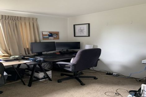 Photo of property in 2/15 Fairfax Avenue, Northcote, Auckland, 0627