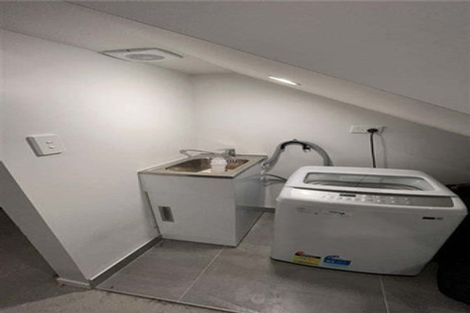 Photo of property in 5a Colin Chester Drive, Silverdale, 0932