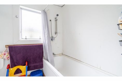 Photo of property in 33 Price Street, Grasmere, Invercargill, 9810