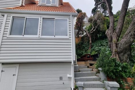 Photo of property in 8 Wilkinson Street, Oriental Bay, Wellington, 6011
