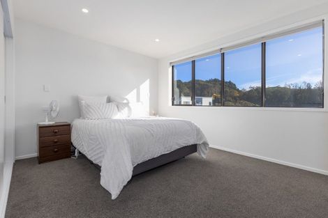 Photo of property in 27 Holystone Road, Whitby, Porirua, 5024