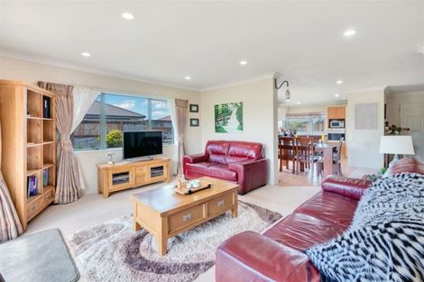 Photo of property in 11 Checkerberry Court, Henderson, Auckland, 0612