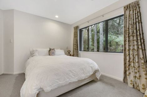 Photo of property in 220 Woodlands Park Road, Titirangi, Auckland, 0604