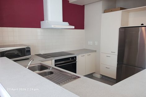 Photo of property in 17 Kent Terrace - Kent Apartments, 4e/16 Kent Terrace, Mount Victoria, Wellington, 6011