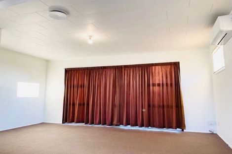 Photo of property in 12 Ben Lora Place, Mangere East, Auckland, 2024