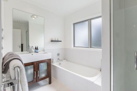 Photo of property in 204 Schnapper Rock Road, Schnapper Rock, Auckland, 0632