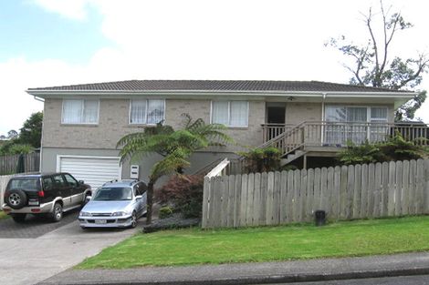 Photo of property in 35 Glenbervie Crescent, Massey, Auckland, 0614