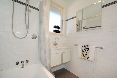 Photo of property in 10 Charters Street, Glenross, Dunedin, 9011