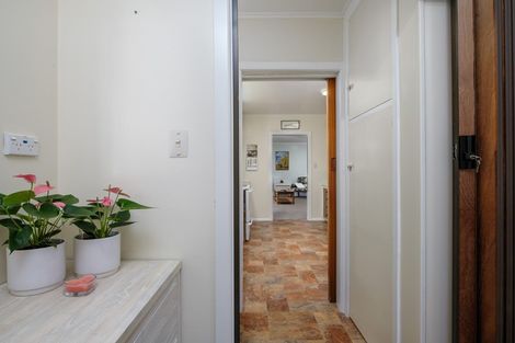 Photo of property in 3 Seddon Crescent, Whataupoko, Gisborne, 4010