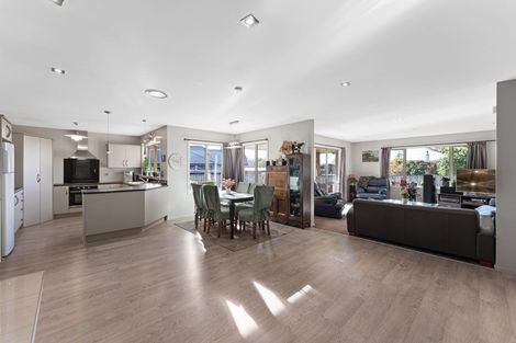 Photo of property in 18a Regan Street, Stratford, 4332