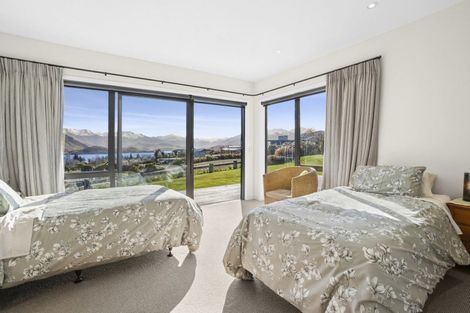 Photo of property in 21 Valley Crescent, Wanaka, 9305