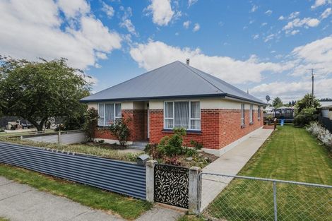 Photo of property in 18 Johnson Street, Milton, 9220