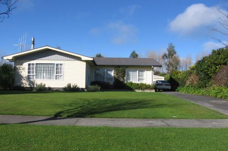 Photo of property in 48 Geraldine Crescent, Cloverlea, Palmerston North, 4412