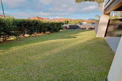 Photo of property in 11 Parkwood Crescent, Gulf Harbour, Whangaparaoa, 0930