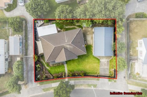 Photo of property in 37 Rosemead Place, Randwick Park, Auckland, 2105