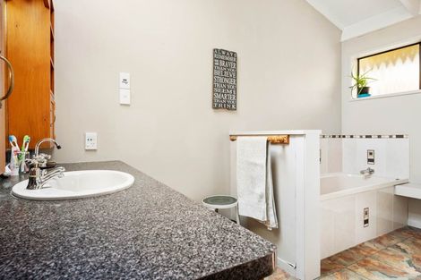 Photo of property in 32 Regina Street, Pokeno, 2402