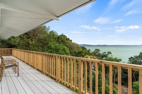 Photo of property in 100 Manganese Point Road, Tamaterau, Whangarei, 0174