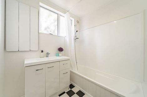 Photo of property in 25 Tuatoru Street, Eastbourne, Lower Hutt, 5013