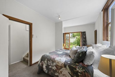 Photo of property in 16 Kowhai Street, Eastbourne, Lower Hutt, 5013