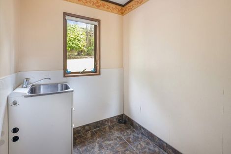 Photo of property in 3 Aintree Grove, Churton Park, Wellington, 6037