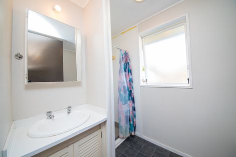 Photo of property in 52 Acacia Street, Kelvin Grove, Palmerston North, 4414