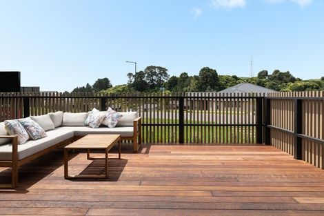 Photo of property in 14 Hayward Place, Ohauiti, Tauranga, 3112