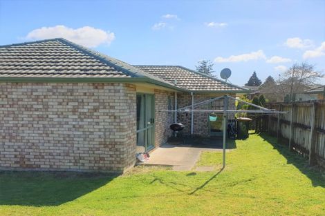 Photo of property in 5 Carn Place, Weymouth, Auckland, 2103