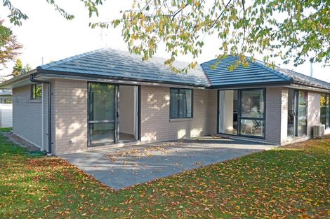 Photo of property in 5 Oakden Drive, Darfield, 7510