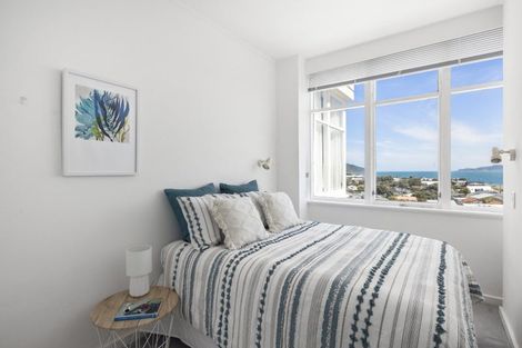 Photo of property in Rona House, 33 Rimu Street, Eastbourne, Lower Hutt, 5013