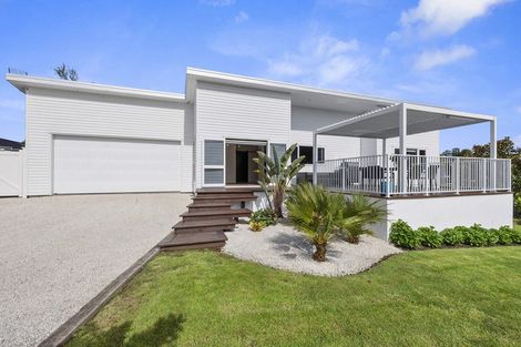 Photo of property in 37 Aratapu Street, Waitara, 4320
