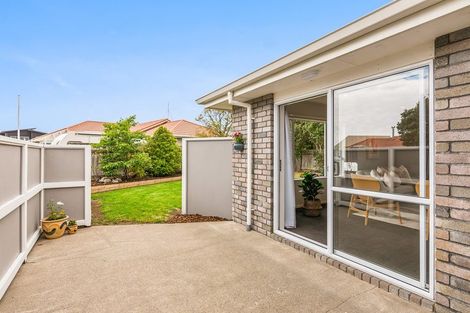 Photo of property in 24 Rangiatea Street, Paraparaumu Beach, Paraparaumu, 5032