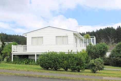 Photo of property in 246 Onemana Drive, Onemana, Whangamata, 3691