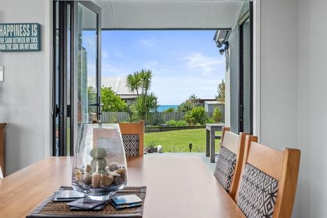 Photo of property in 575 Pukehina Parade, Pukehina, Te Puke, 3189