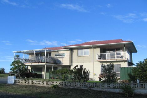 Photo of property in 66 Le Quesne Road, Bay View, Napier, 4104