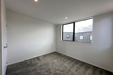 Photo of property in 14 Parahau Road, Papakura, 2110