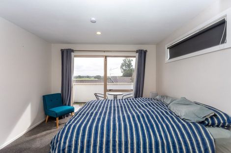 Photo of property in 2/18 Sedgwick Way, Westmorland, Christchurch, 8025