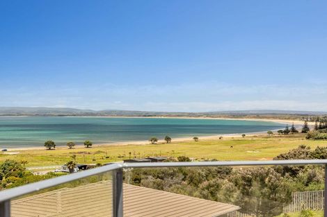 Photo of property in 17 Courtney Place, Karikari Peninsula, Kaitaia, 0483