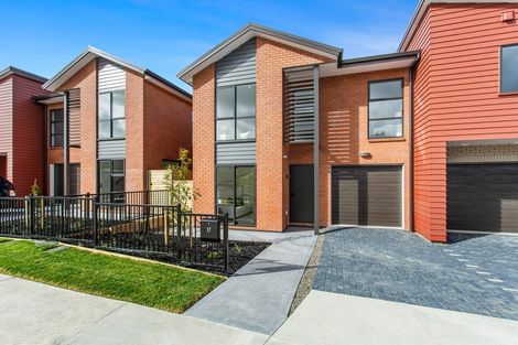 Photo of property in 17 William Calvert Drive, Swanson, Auckland, 0614