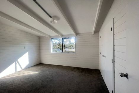 Photo of property in 1/9 Thistledew Place, Bayview, Auckland, 0629