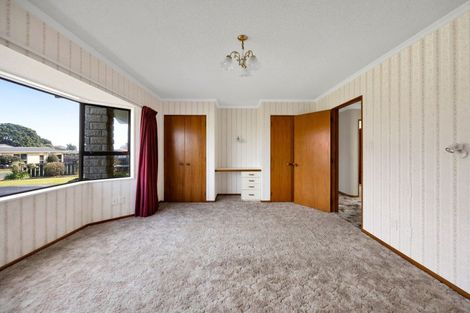 Photo of property in 14 Pohutukawa Drive, Opunake, 4616