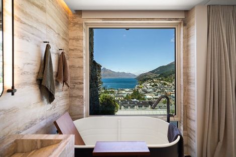 Photo of property in 55e Kent Street, Queenstown, 9300