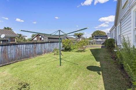 Photo of property in 128 Gray Avenue, Papatoetoe, Auckland, 2024