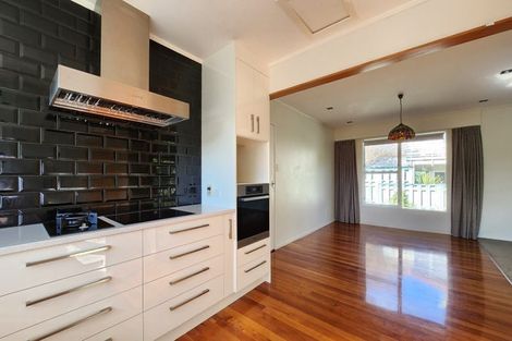 Photo of property in 7 Chisbury Street, Churton Park, Wellington, 6037