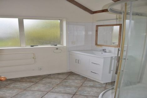 Photo of property in 13 Noel Williams Place, Windsor Park, Auckland, 0630