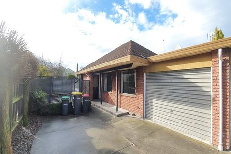 Photo of property in 2/68 Abberley Crescent, St Albans, Christchurch, 8014