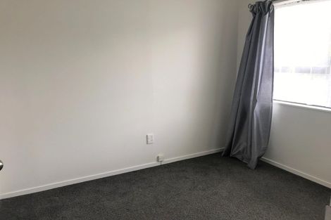 Photo of property in 124 Moire Road, West Harbour, Auckland, 0618